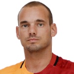 W. Sneijder