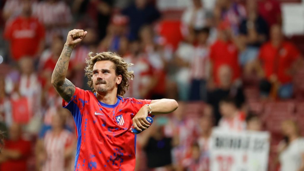 Antoine Griezmann joins Leo Messi in LaLiga record books