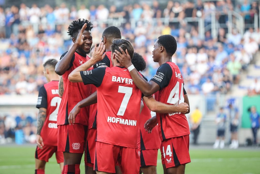 Bayer Leverkusen, sin Piero Hincapié, vence a Carl Zeiss Jena y avanza a la segunda ronda en la Copa de Alemania