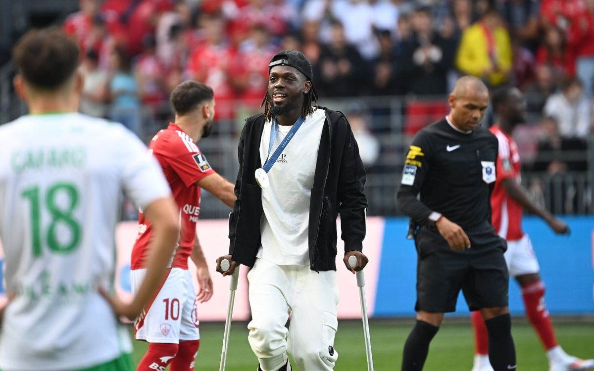 Bradley Locko a présenté sa médaille olympique au public du Stade Brestois