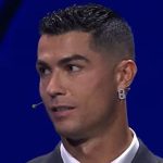 Cristiano Ronaldo s'excuse en riant auprès de Gianluigi Buffon