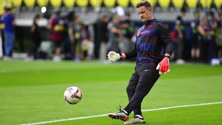 FC Barcelone : Ter Stegen opéré après une grave blessure