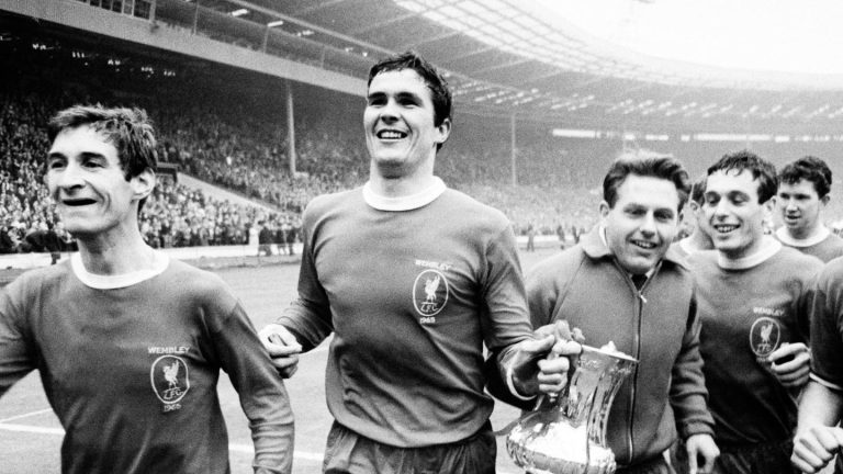 Hommage à Ron Yeats : Légende de Liverpool en photos