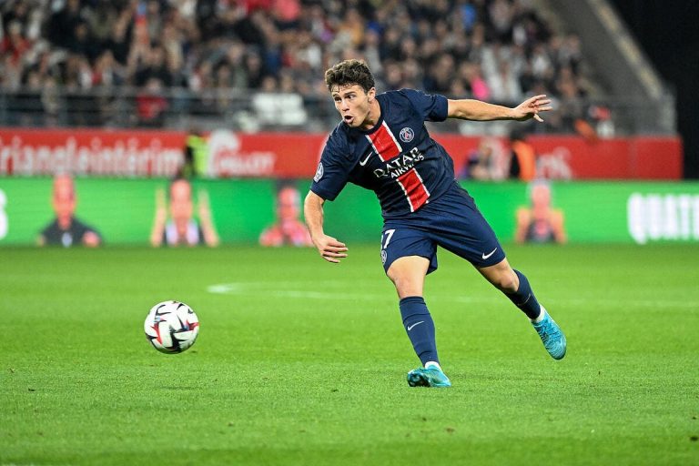 Joao Neves : Pression croissante au PSG après ses débuts prometteurs