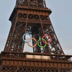 La polémique des anneaux olympiques sur la tour Eiffel