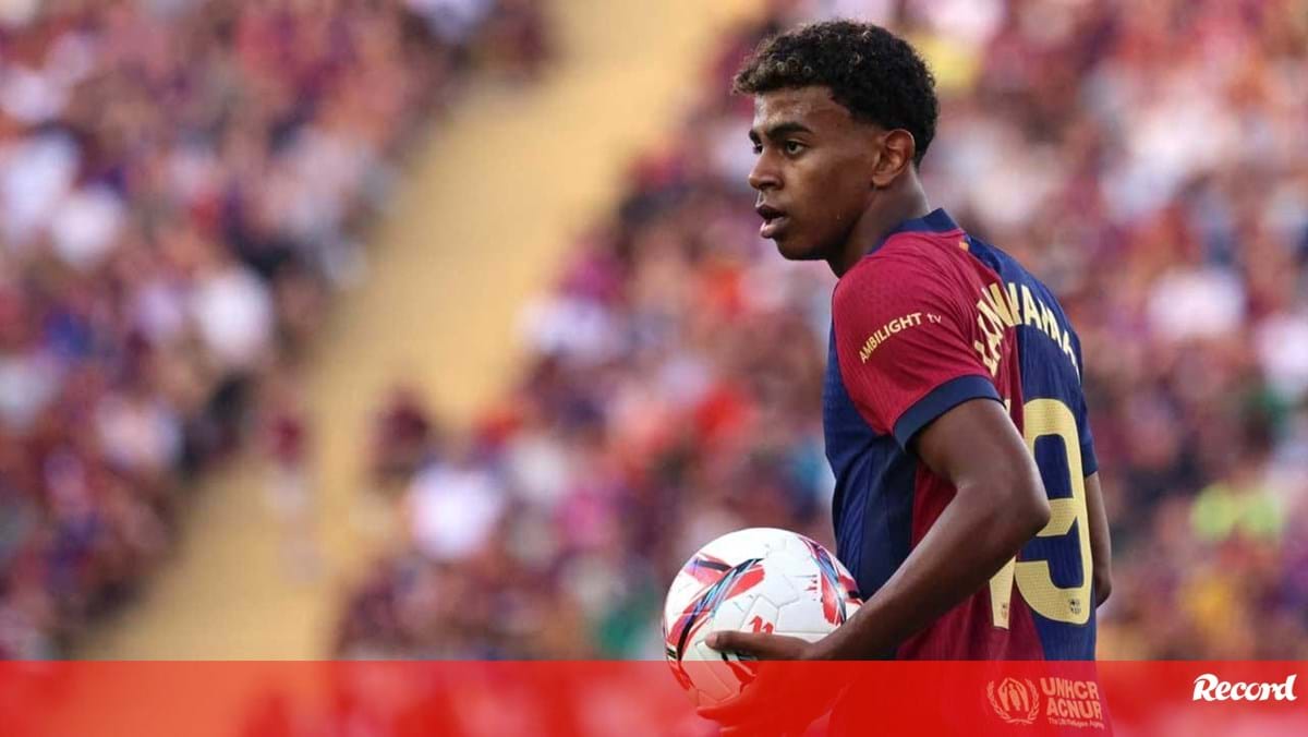 Lamine Yamal : Découvrez son salaire au FC Barcelone, loin des autres stars du football