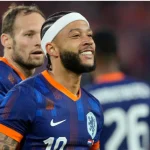 Le Corinthians fait une offre à Memphis Depay, joueur sans club