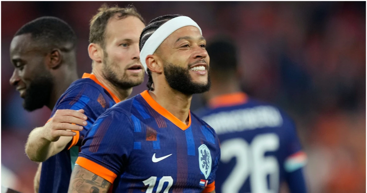 Le Corinthians fait une offre à Memphis Depay, joueur sans club