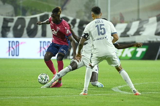 Ligue 2 : battu par le Paris FC, le Clermont Foot giflé pour son inconstance sur tout un match