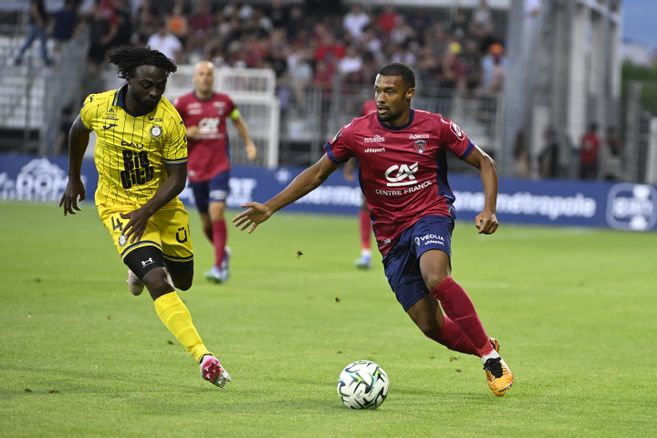 Ligue 2 : le Clermont Foot et Pau dos à dos pour la reprise du championnat [revivez le match]