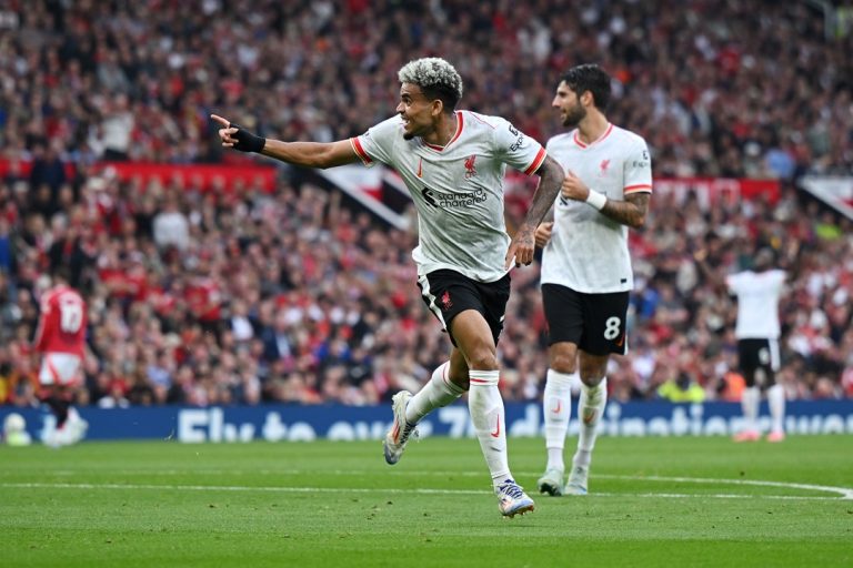 Luis Díaz con doblete y Mohamed Salah comandan la goleada de Liverpool ante Manchester United