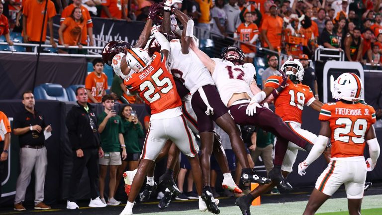 Miami surclasse Virginia Tech dans une fin de match controversée