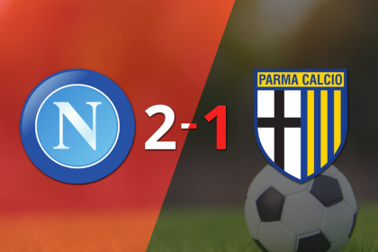 Napoli se lo dio vuelta a Parma y le ganó 2 a 1 con gol agónico