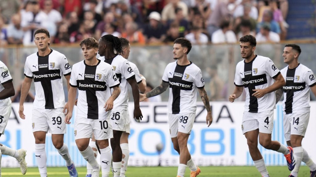 Pulisic scores but AC Milan loses 2-1 at Parma to leave new coach Fonseca still without a win