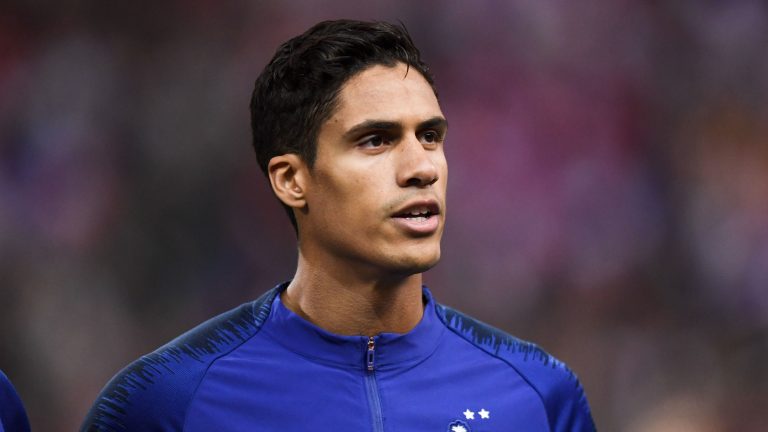 Raphaël Varane prend sa retraite à 31 ans, fin d'une ère