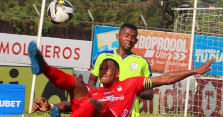 Real Sociedad deja ir el triunfo ante Olancho FC en partido donde Armando Castro no les pitó claro penal