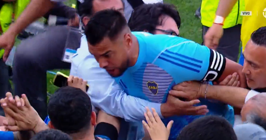 Sergio Romero s'excuse après un clash avec des fans de Boca Juniors