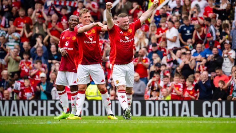 Wayne Rooney brille avec un but magistral pour les légendes