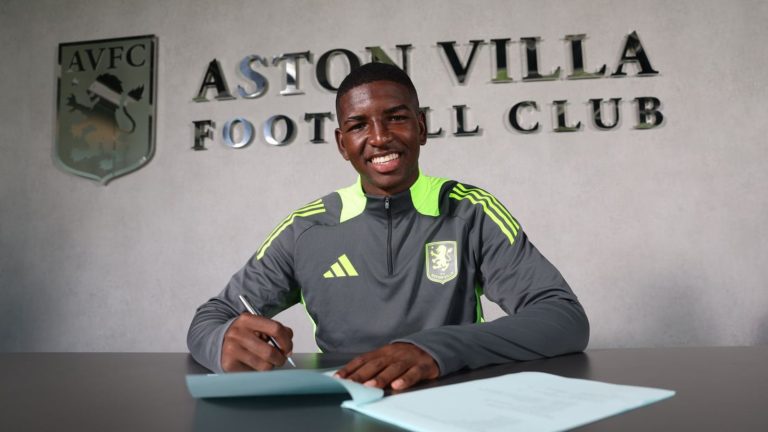 Yeimar Mosquera firma con Aston Villa, pero se va cedido