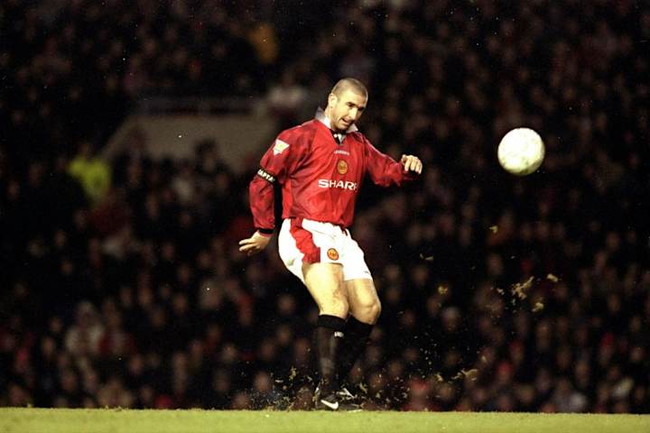 Eric Cantona marque pour Manchester United contre Sunderland en 1996