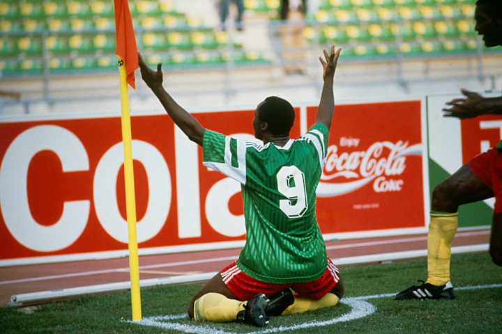 Joueur de football camerounais Roger Milla