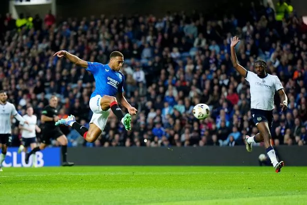 Dessers en action lors d'un match contre Dundee