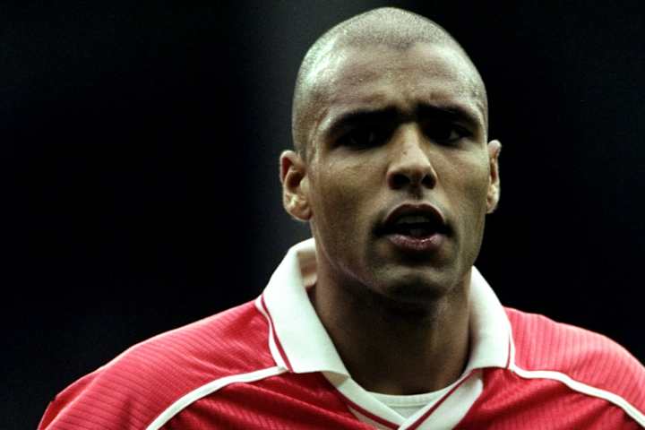 Pierre Van Hooijdonk de Nottingham Forest