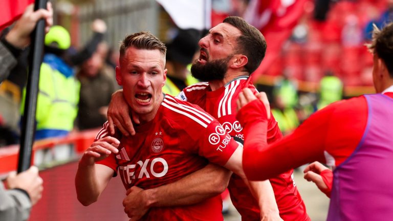 Aberdeen s'impose 3-2 contre Hearts et reste invaincu en Écosse