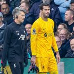 Alisson blessé : Liverpool face à des défis majeurs après la trêve