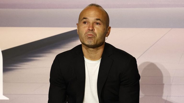 Andrés Iniesta prend sa retraite et se projette vers l'avenir