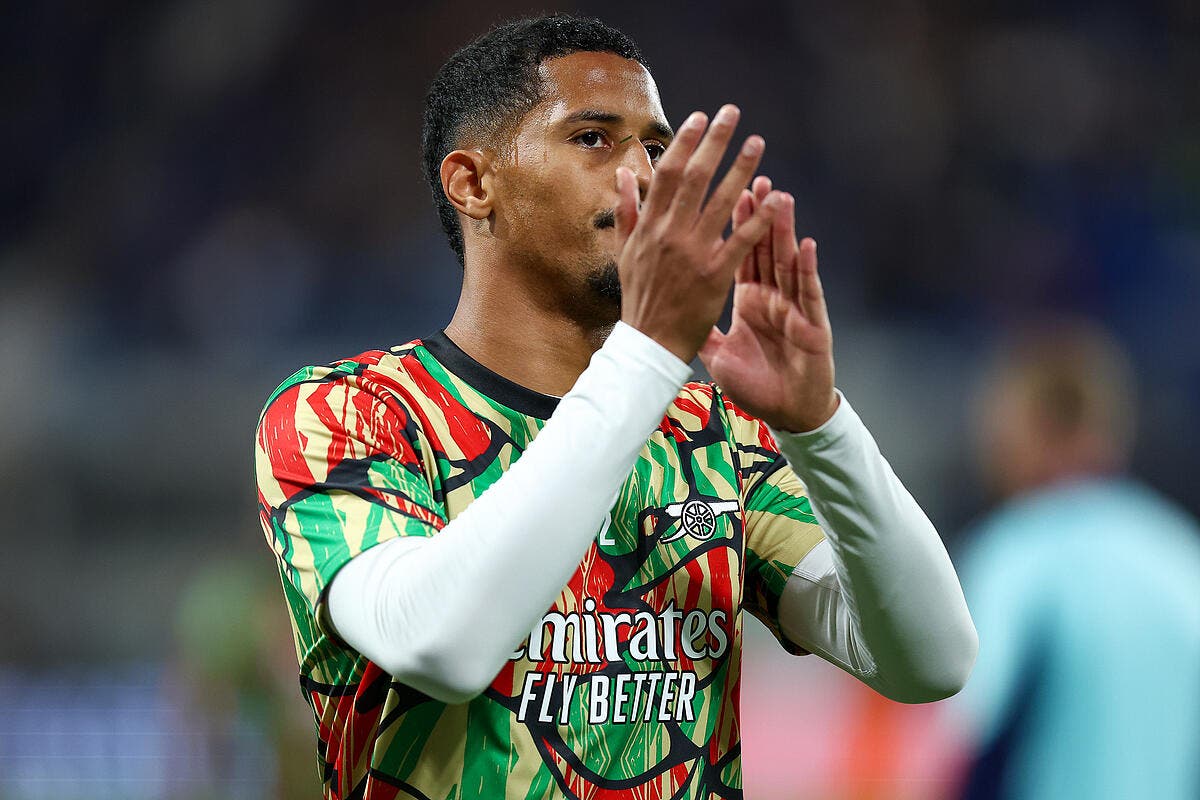 Arsenal domine le PSG : Saliba remercie Luis Enrique