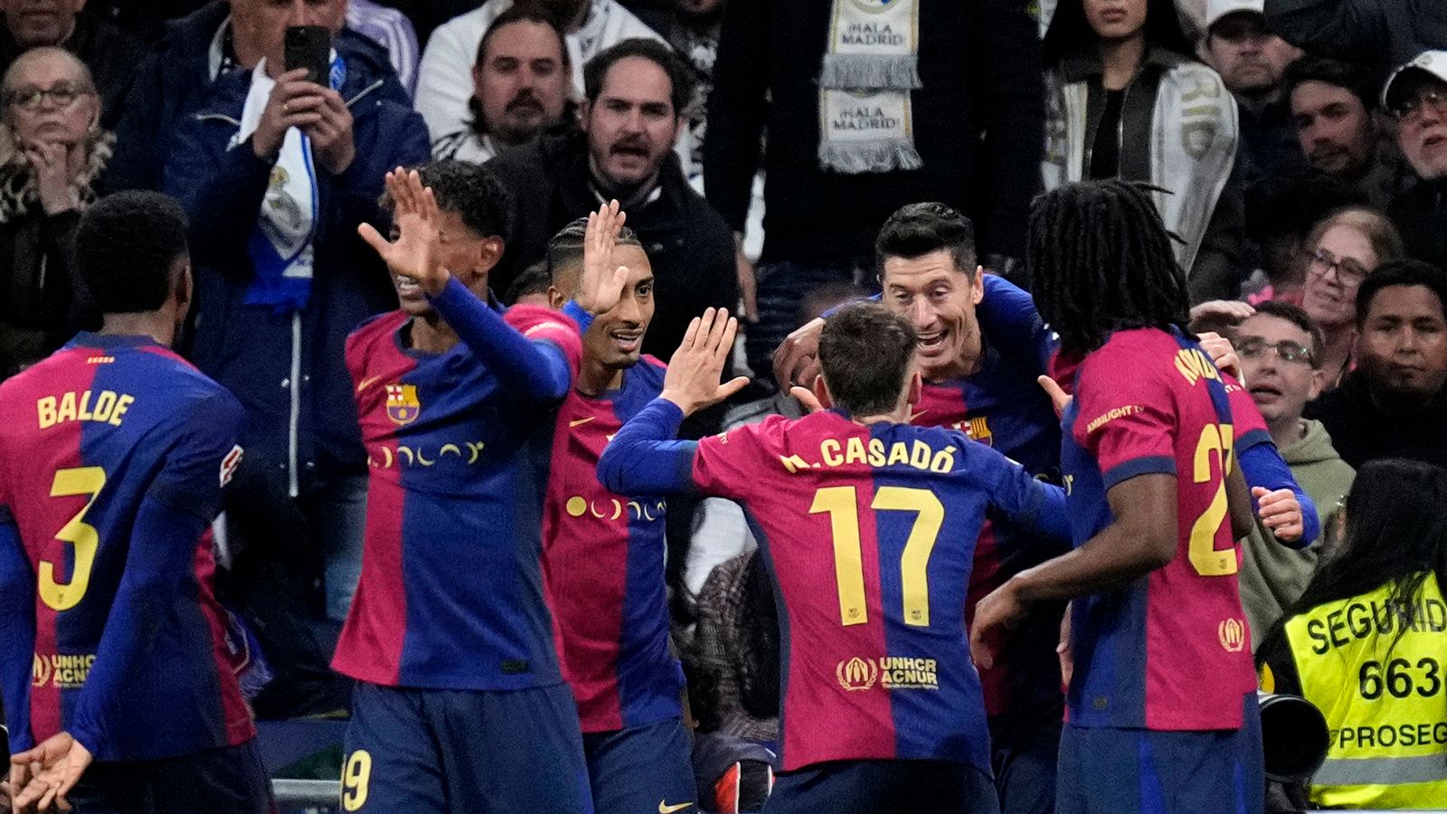 Barcelone écrase le Real Madrid 4-0 en El Clasico