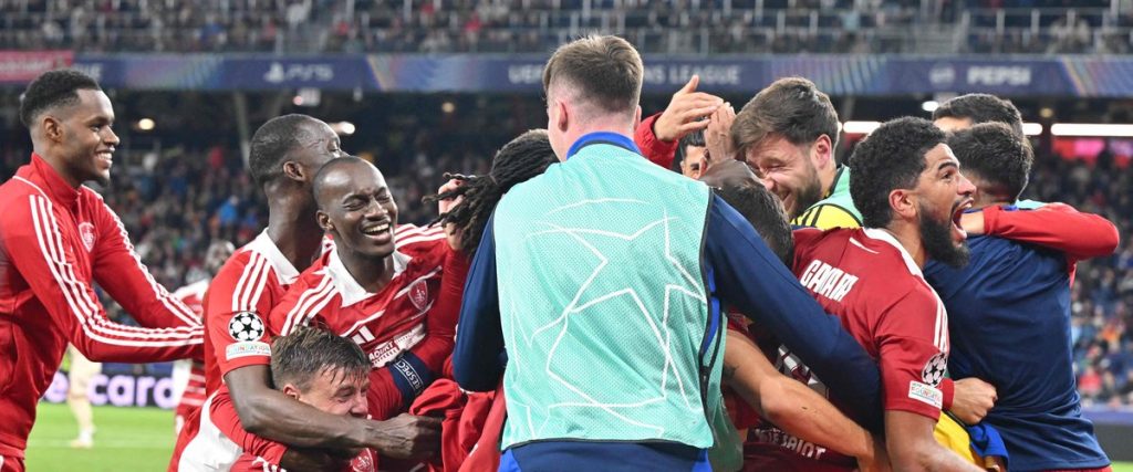 Brest éblouit l'Europe avec une victoire contre Salzbourg (4-0)