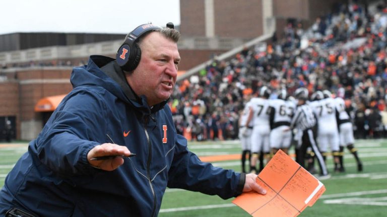 Bret Bielema : un coach emblématique pour l'Illinois en Big Ten