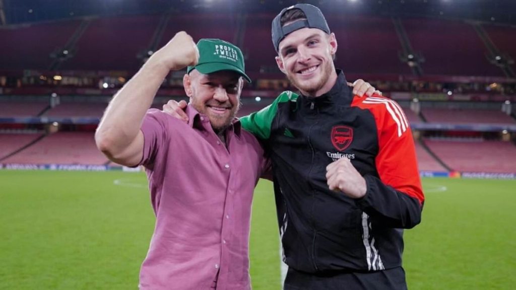 Conor McGregor s'amuse avec les stars d'Arsenal après leur victoire