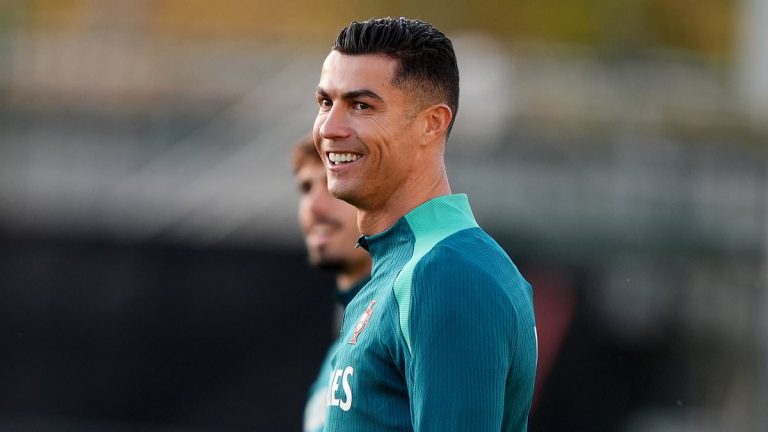 Cristiano Ronaldo jouera contre l'Écosse, assure Martinez