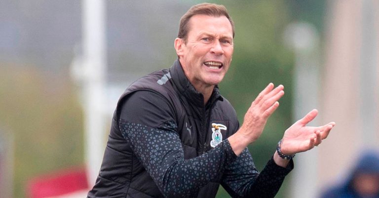 Duncan Ferguson travaille gratuitement pour sauver Inverness