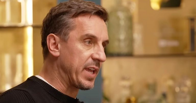 Gary Neville répond aux accusations après une réunion à Old Trafford