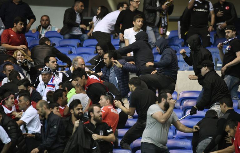 Interdiction des supporters turcs à Lyon pour OL-Besiktas