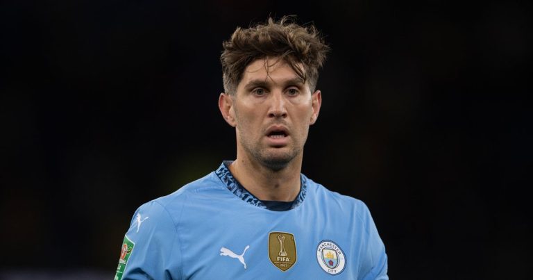 John Stones : Lutte et Résilience au Manchester City