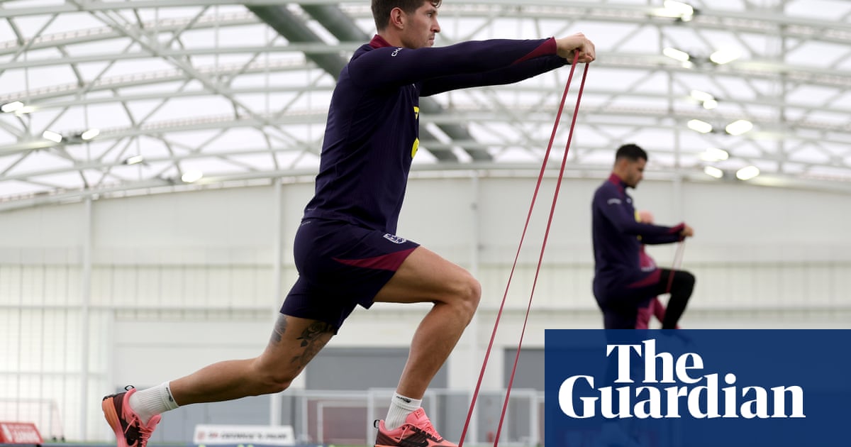 John Stones prêt à porter le brassard avec l'Angleterre