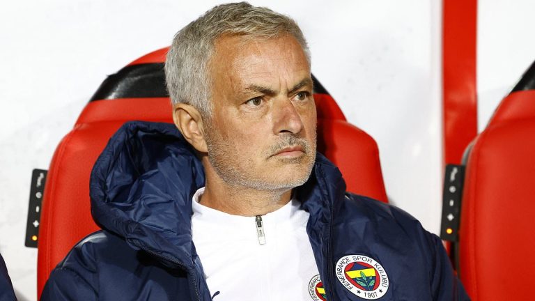 La vie de José Mourinho à Fenerbahçe : luxe et pression en Turquie