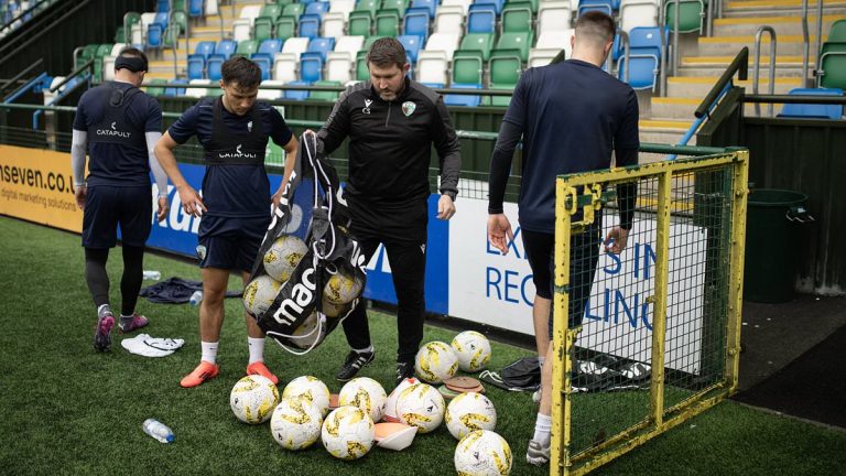 Les New Saints face à la Fiorentina en Ligue de Conférence