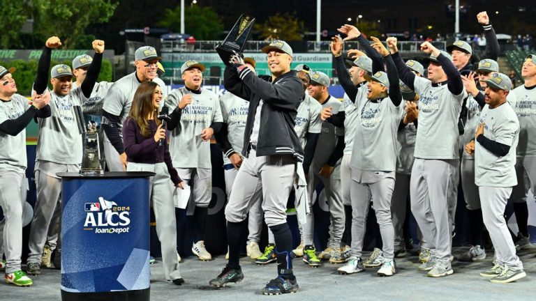 Les Yankees brisent la malédiction et filent au World Series