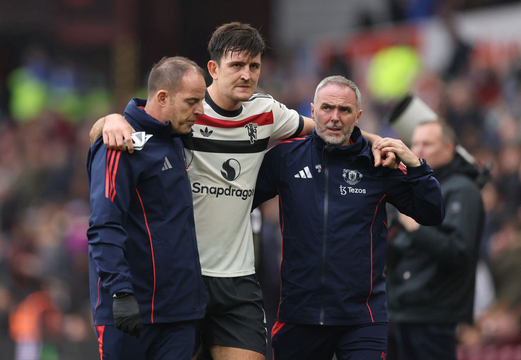 Maguire et Mazraoui blessés lors du match nul de Manchester United