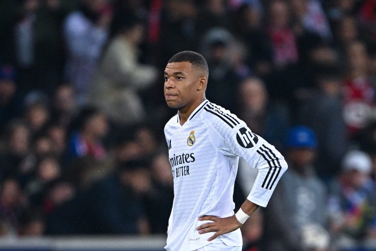 Mercato : Mbappé snobe le Real Madrid pour le PSG !