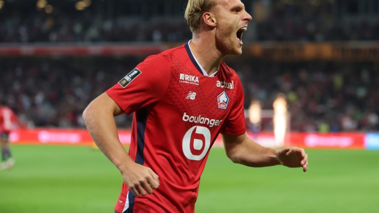 Mitchel Bakker brille avec Lille contre Toulouse