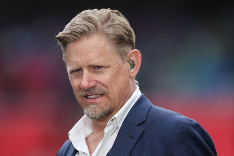 Peter Schmeichel soutient Ten Hag mais voit Tuchel comme option