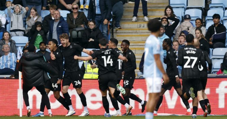 Shea Charles brille avec son premier but à Sheffield Wednesday