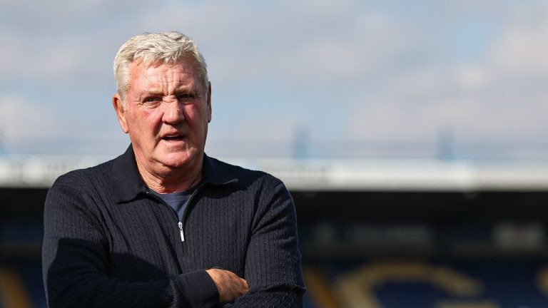 Soutien de Newcastle et Sunderland à Steve Bruce après la perte tragique